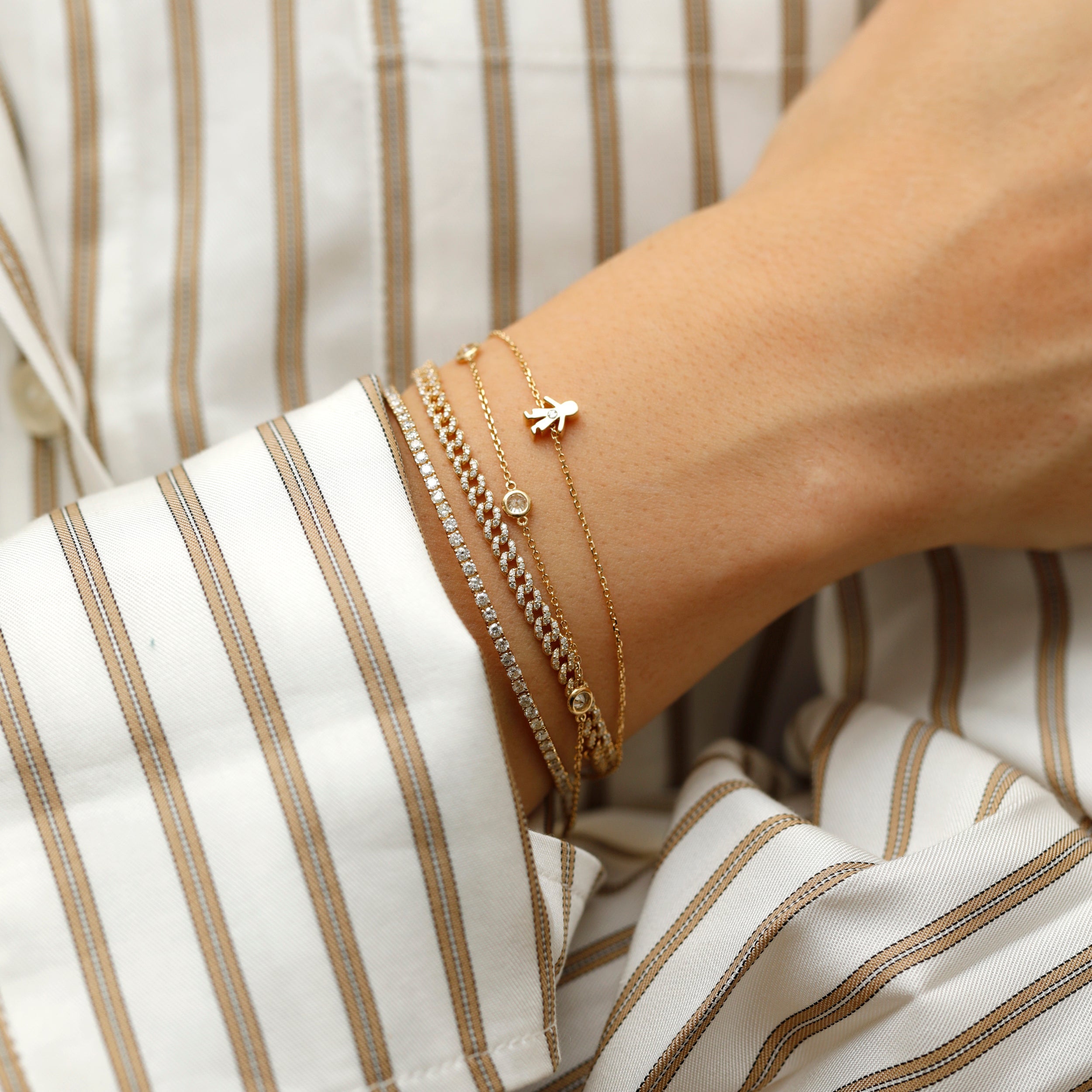 Lustrous Cuban Chain Bracelet