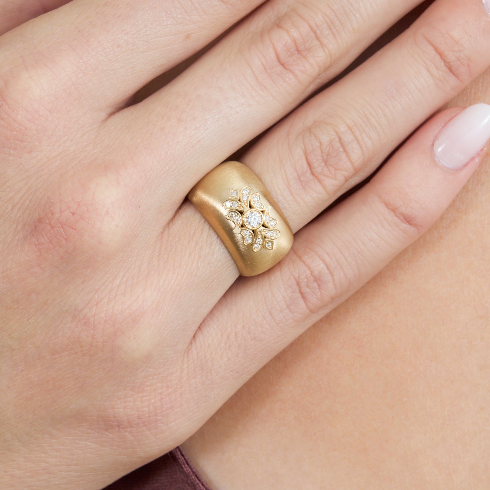 Old-World Petal Ring