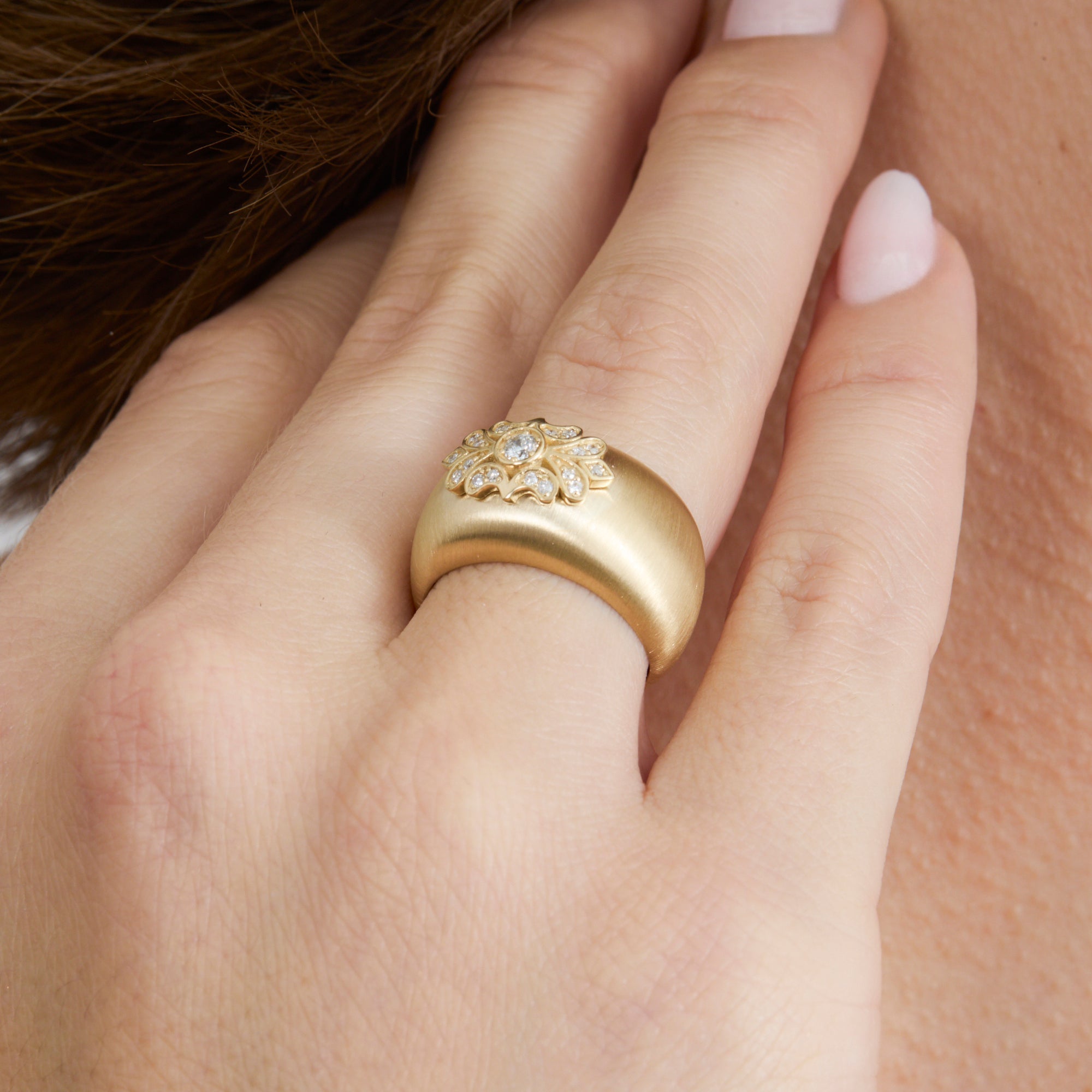 Floret Shine Ring