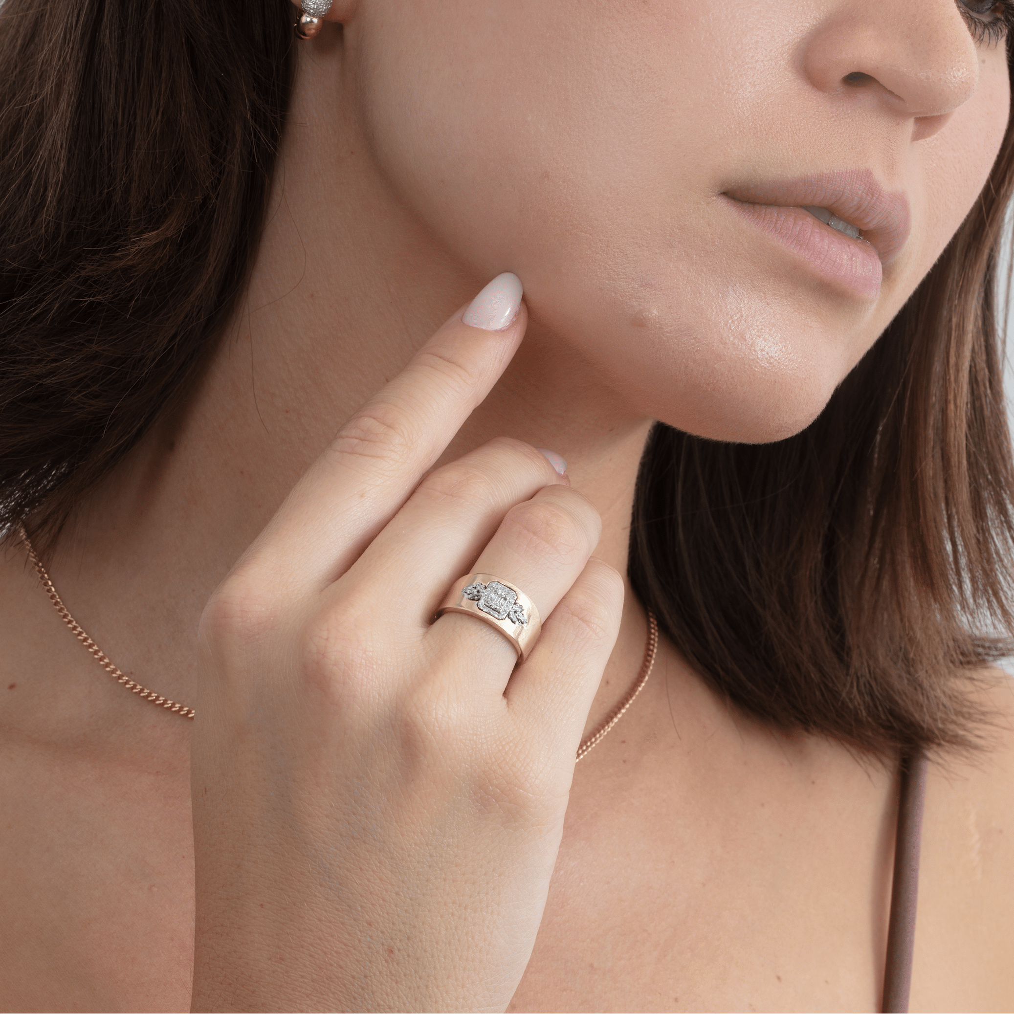 Sophistique Baguette Ring