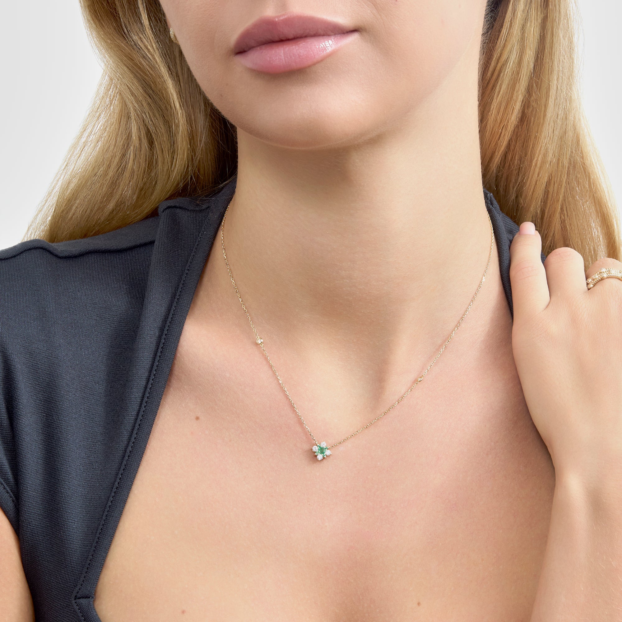 Lucky Emerald Diamond Necklace