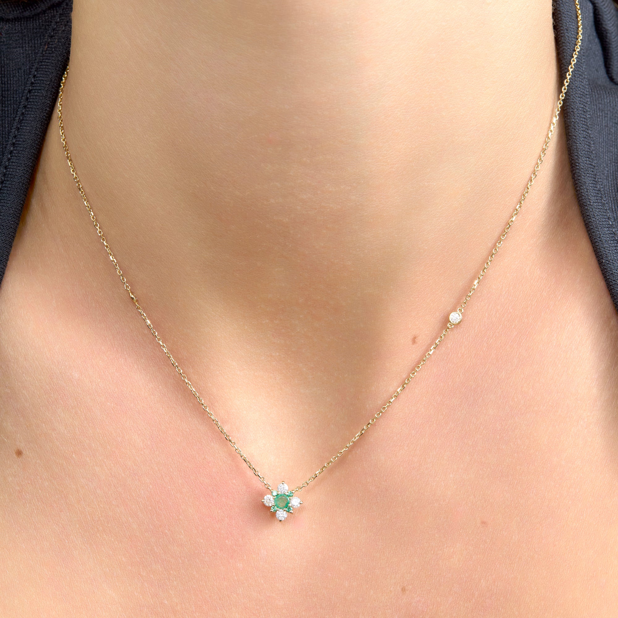 Lucky Emerald Diamond Necklace