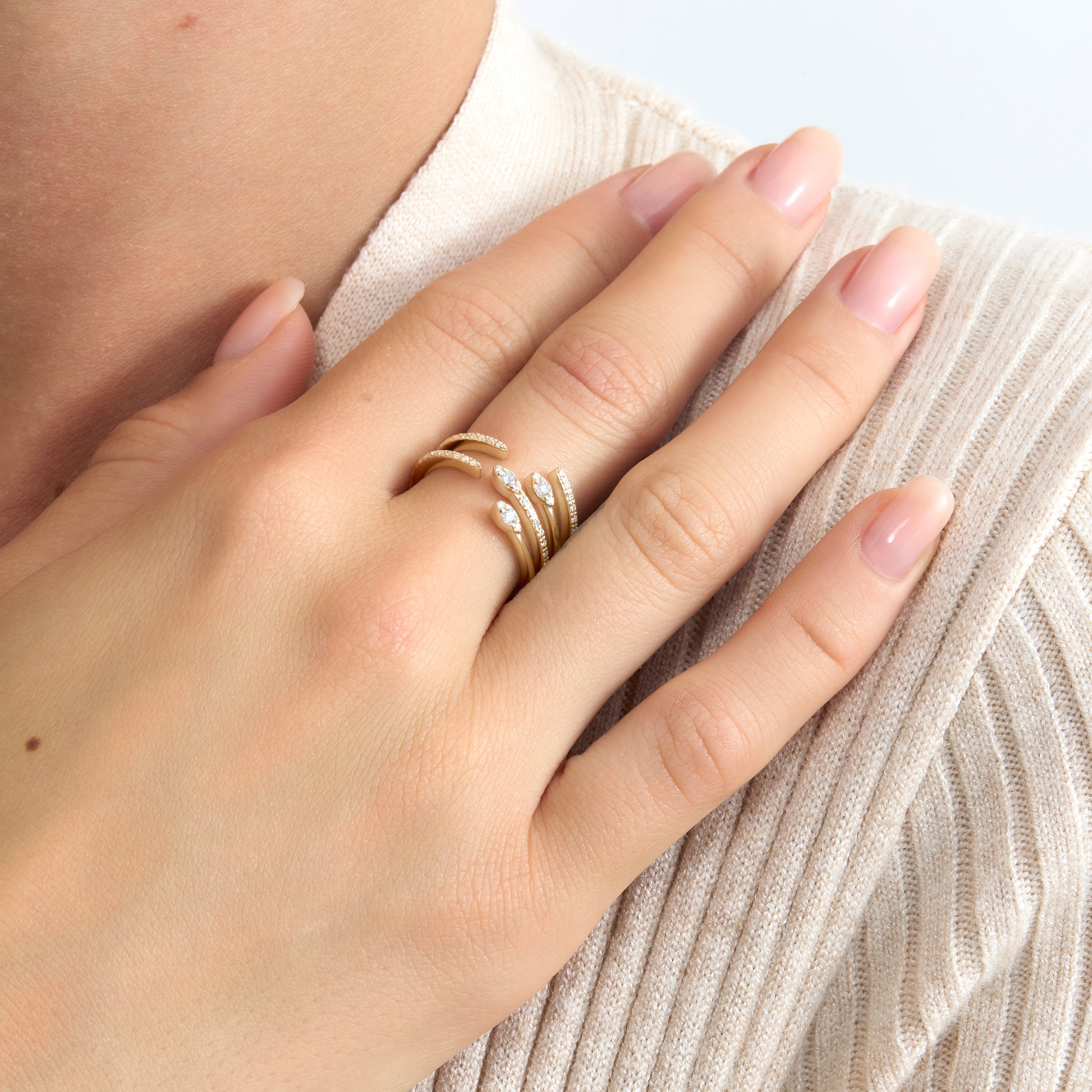 Artisan Diamond Claw Ring