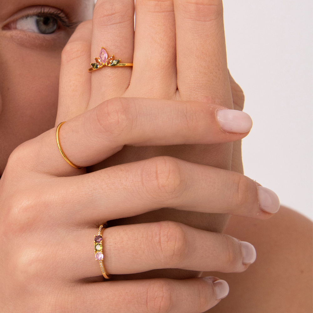 Minimal Gold Slim Ring - Jewel Edition