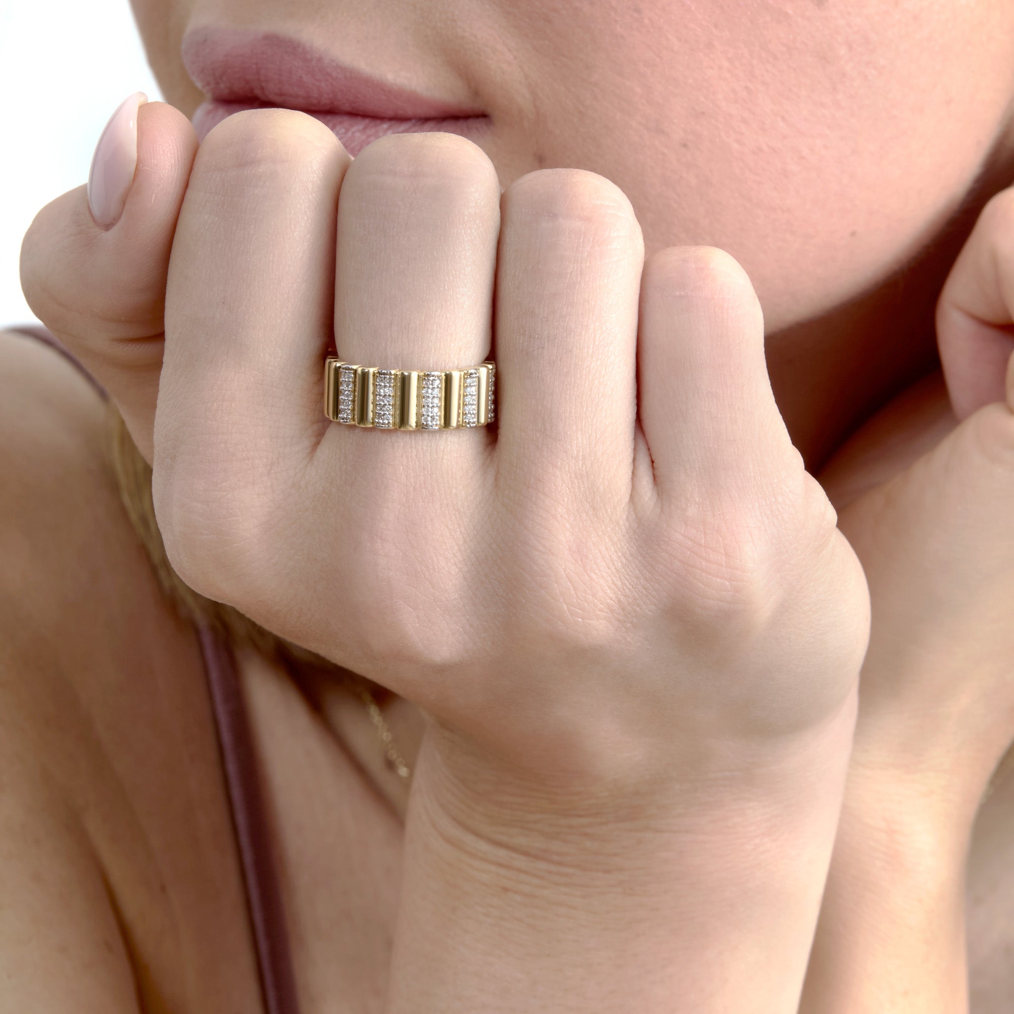 Glinting Groove Statement Ring