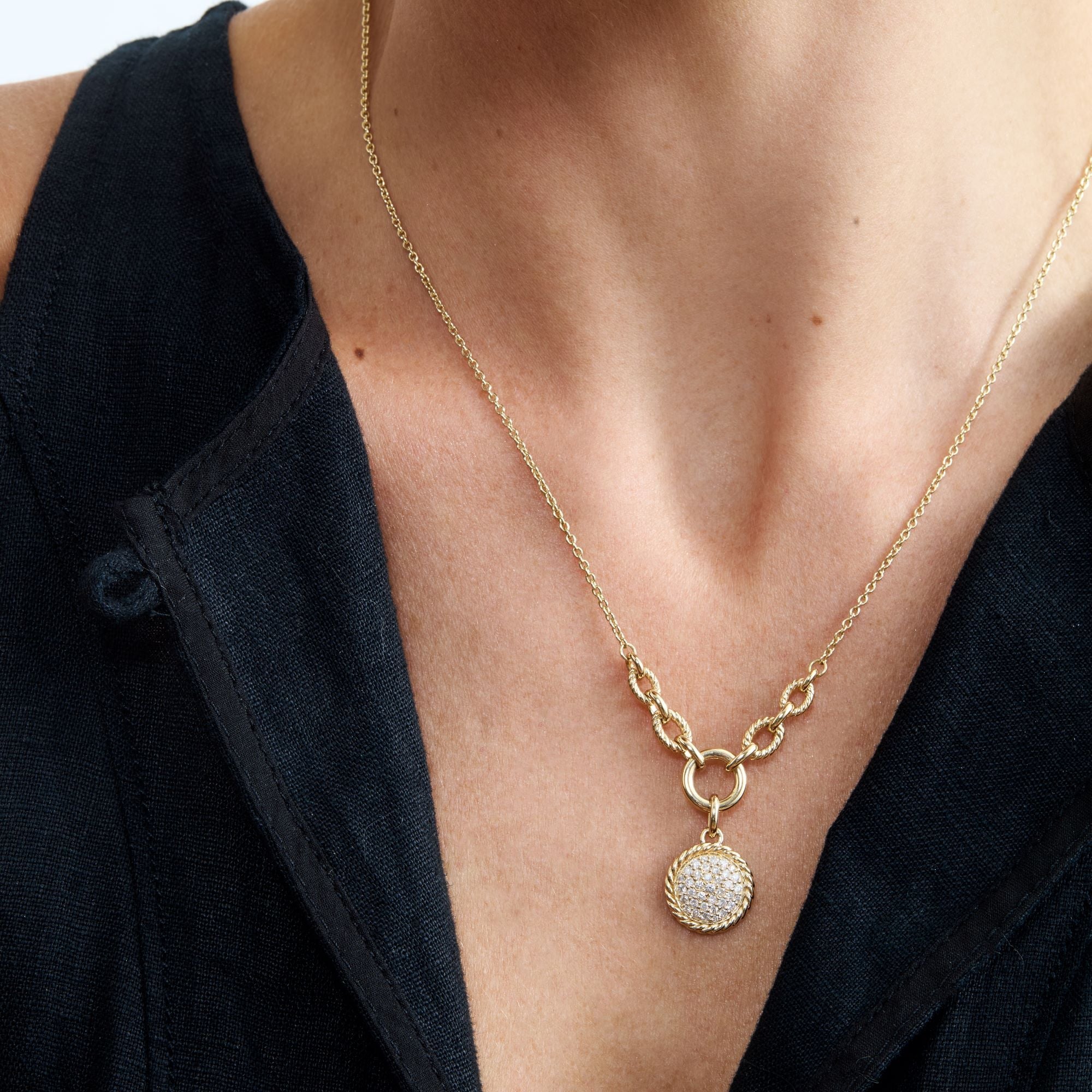 Sleek Twist Diamond Pendant Necklace