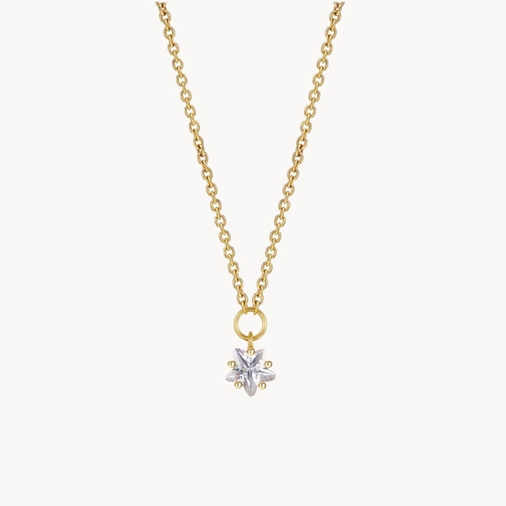 Hedda Star Necklace: Effortless Elegance - Jewel Edition