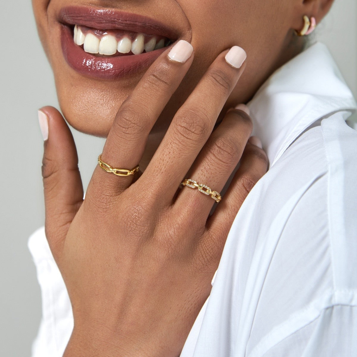 Versatile Chain Ring for Effortless Styling - Jewel Edition