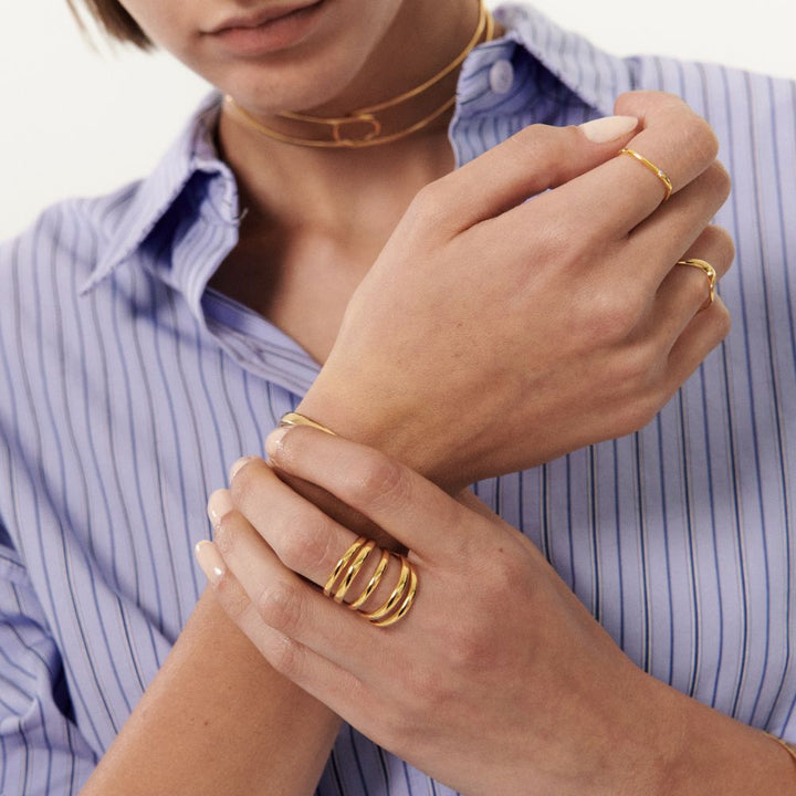 Radiant Pearls: The Amber Ring - Jewel Edition