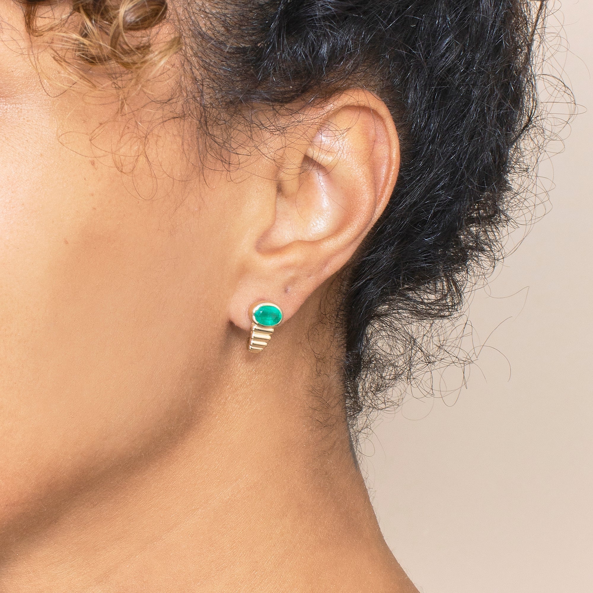 Art Deco Emerald Ribbed Earrings