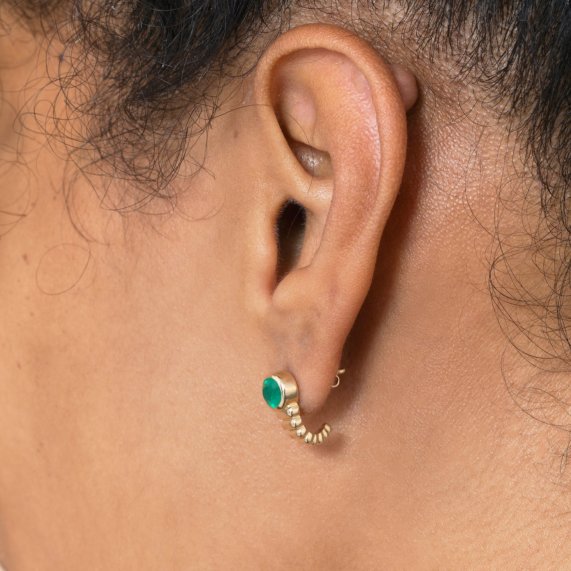 Art Deco Emerald Ribbed Earrings