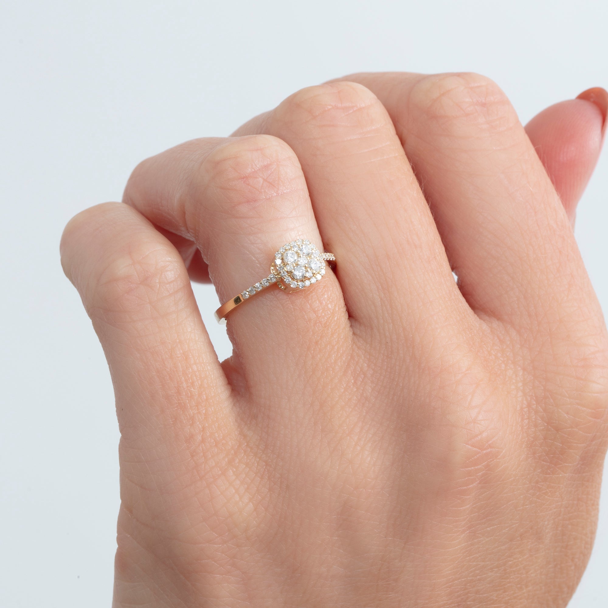 Iconic Round Cushion Diamond Ring