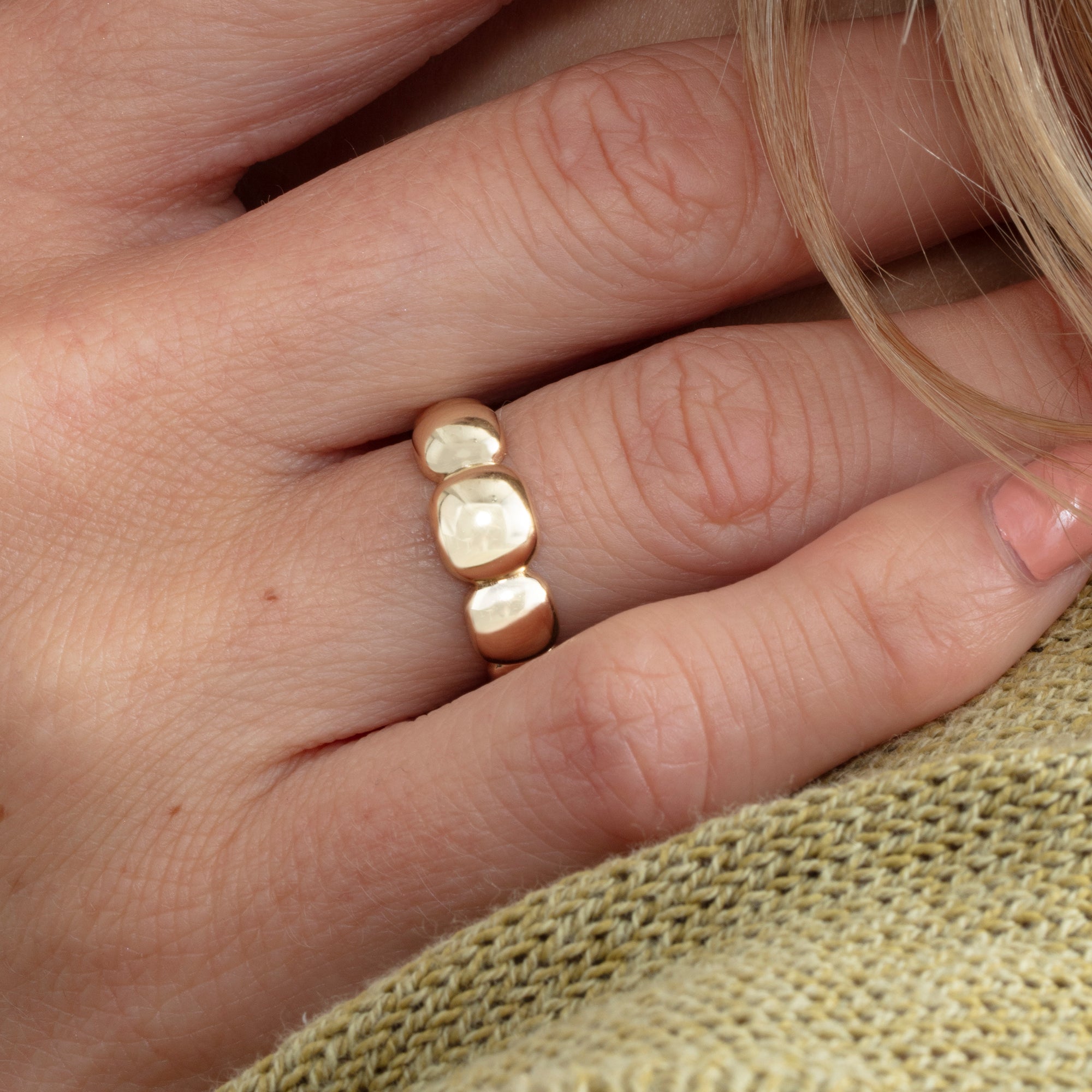 Bold Gold Bubble Band