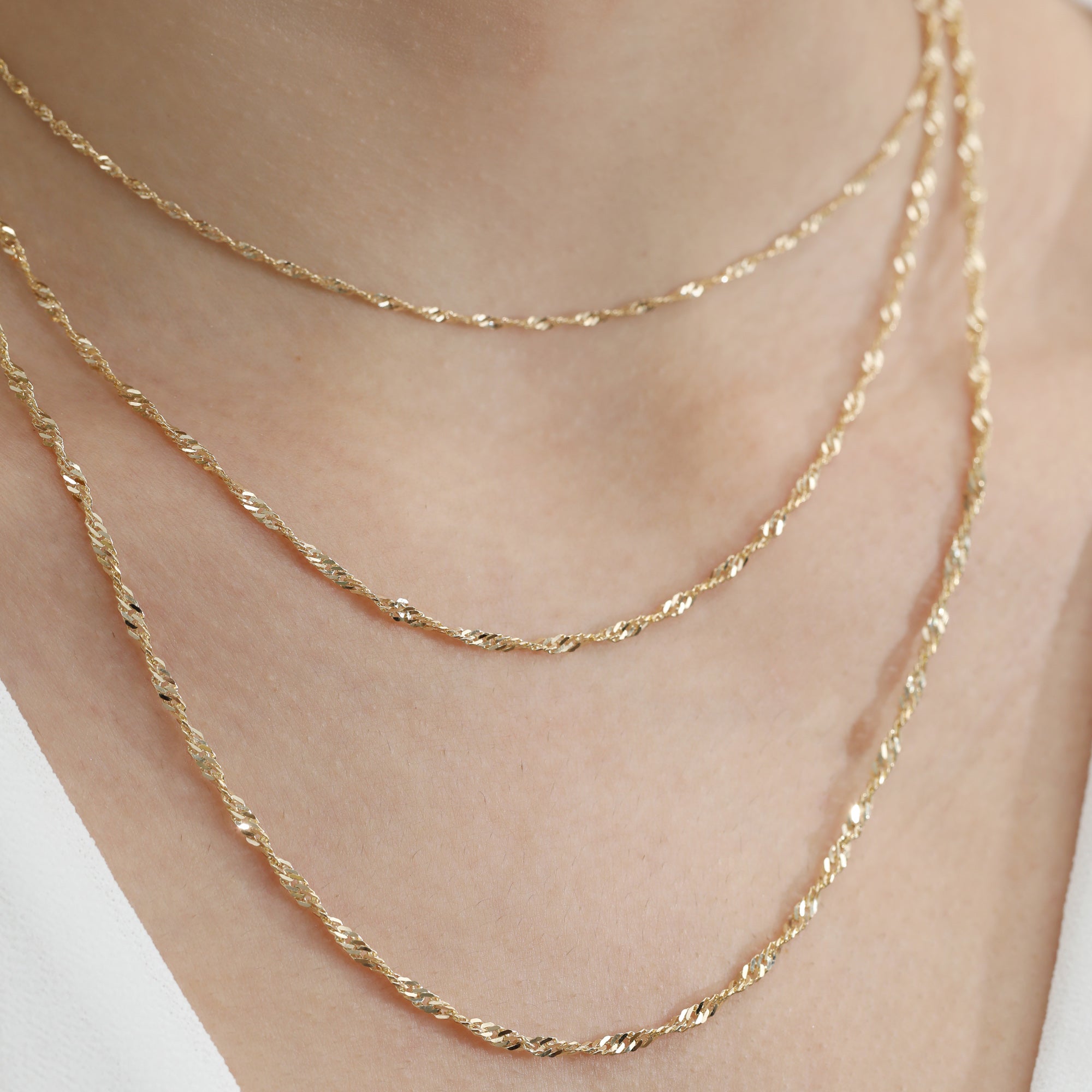 Twist Link Chain Necklace