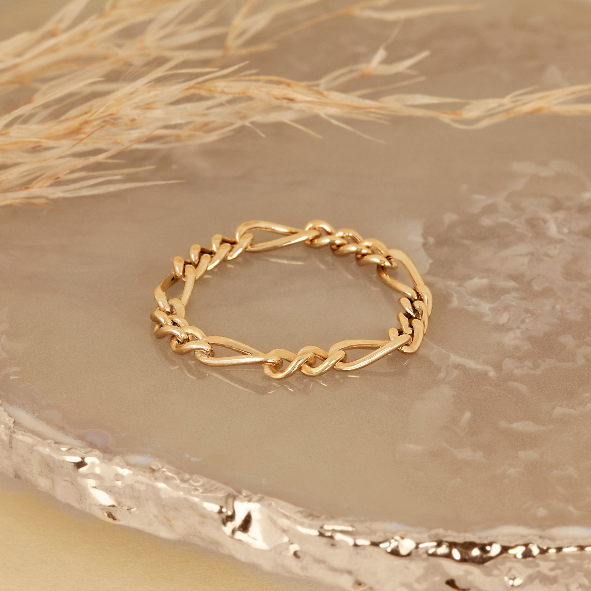 Figaro Loop Ring