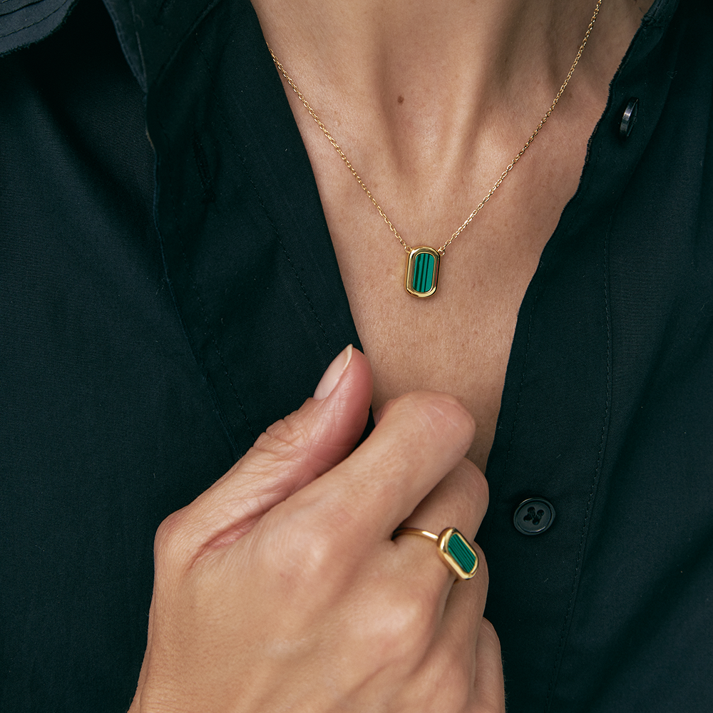 Sophisticated Splendor: Malachite Adjustable Gold-Plated Ring - Jewel Edition