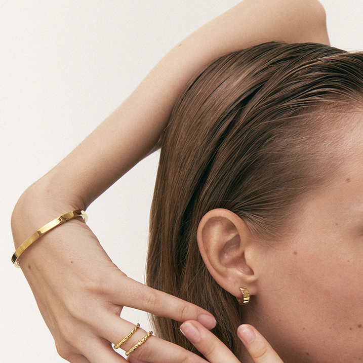 Ava Bracelet Unveiling Elegance - Jewel Edition