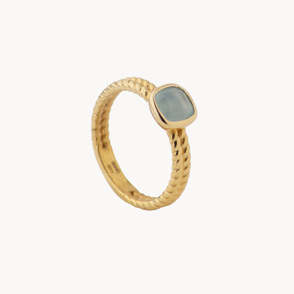 Beth's Clarity: A Ring of Timeless Transparency - Jewel Edition