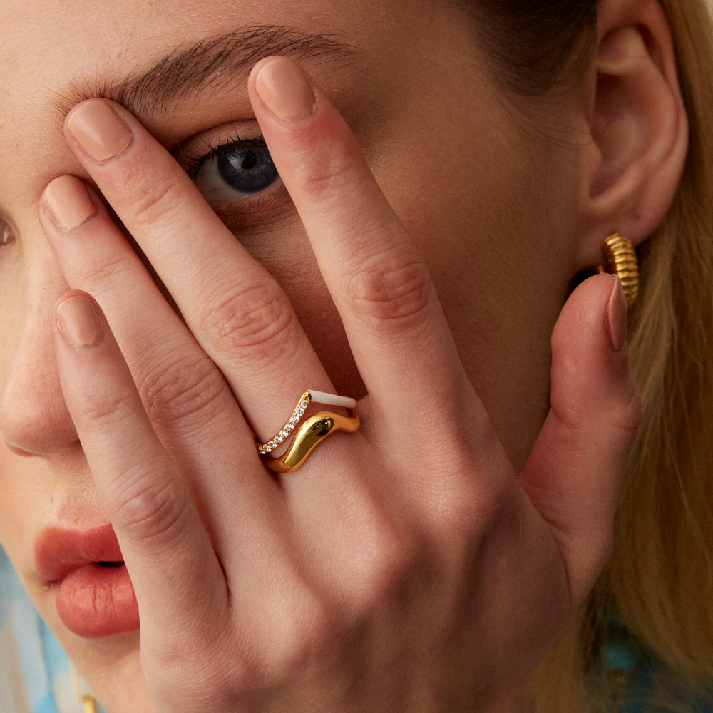 Modern Gold-Plated Ring - Jewel Edition