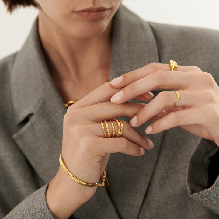 Radiant Pearls: The Amber Ring - Jewel Edition
