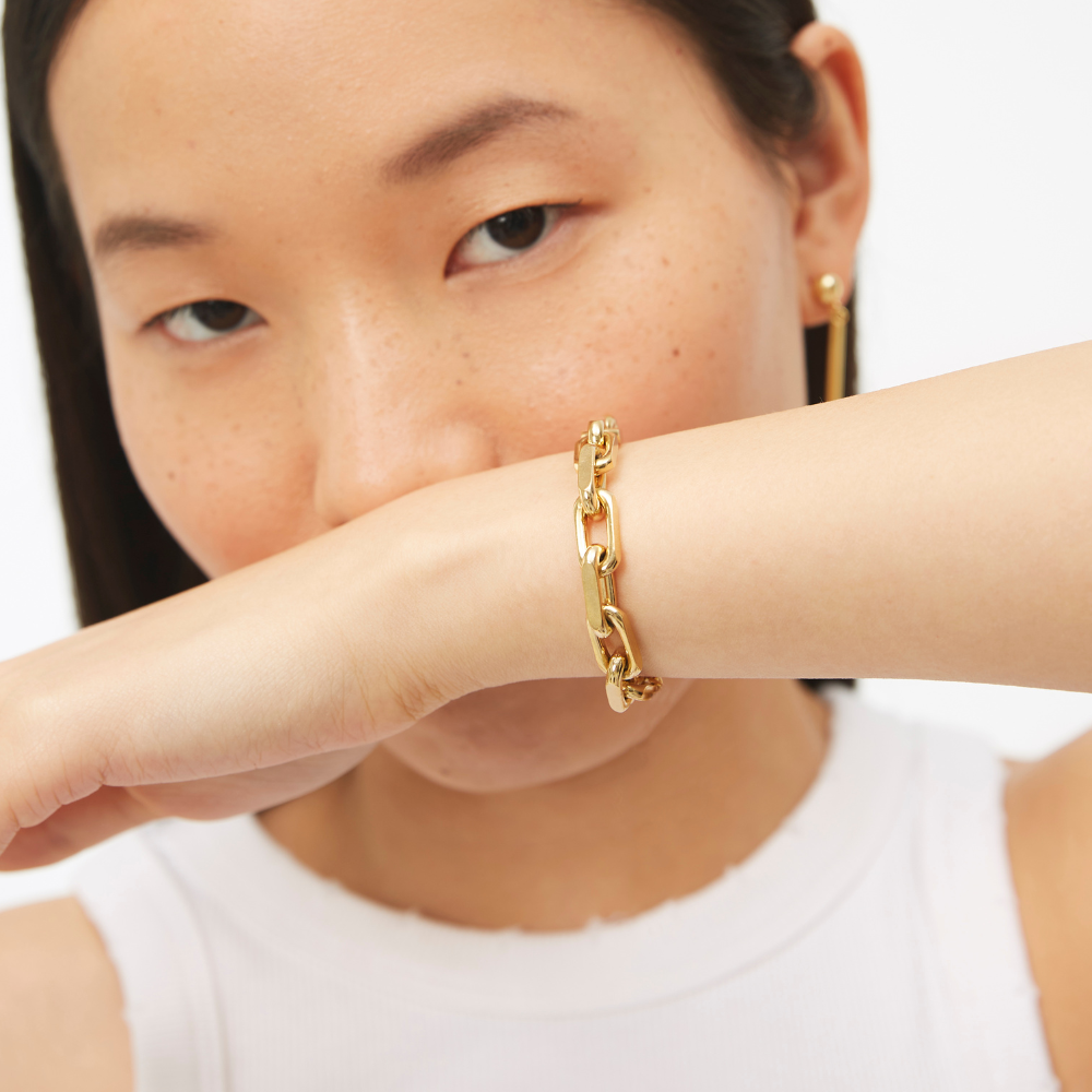 Embrace Timeless Simplicity Bracelet - Jewel Edition