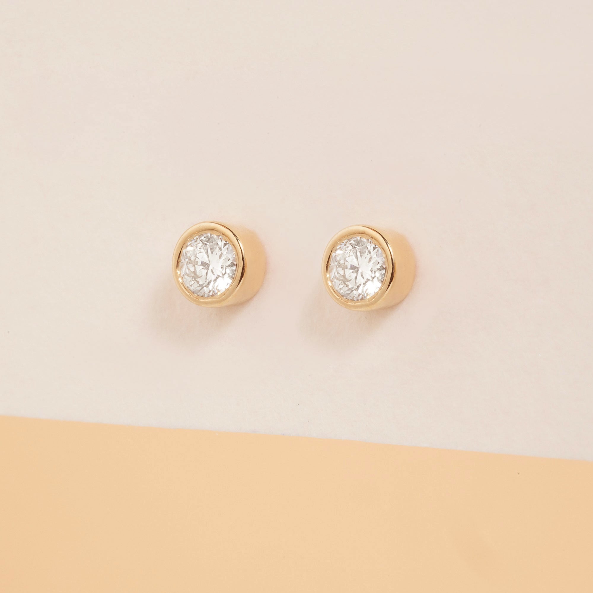 Sleek Glow Studs