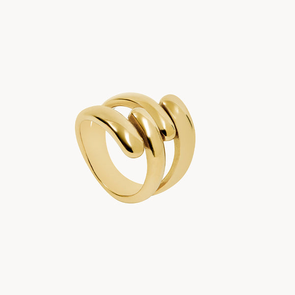 Amara's Elegance: An Enchanting Ring - Jewel Edition