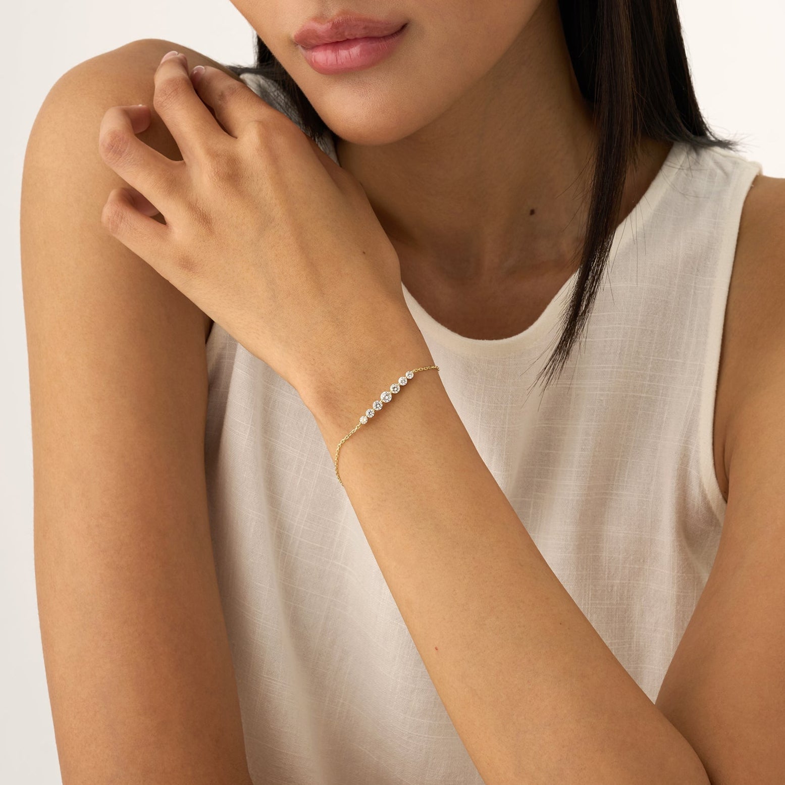 Graduated Stone Station Bracelet