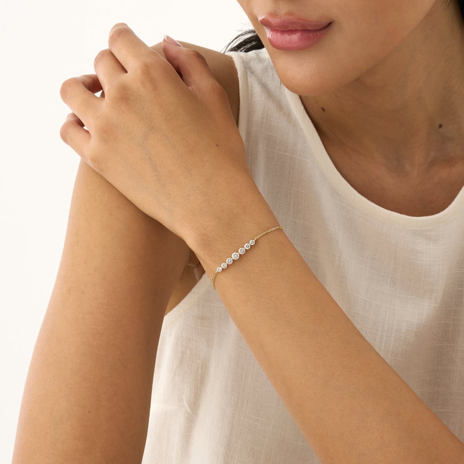 Graduated Stone Station Bracelet