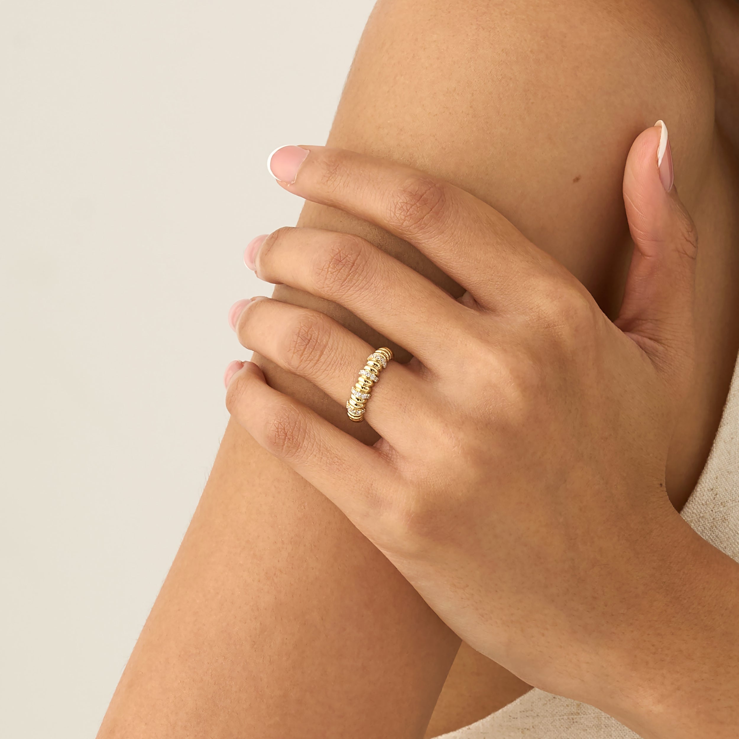Contour Spark Ring