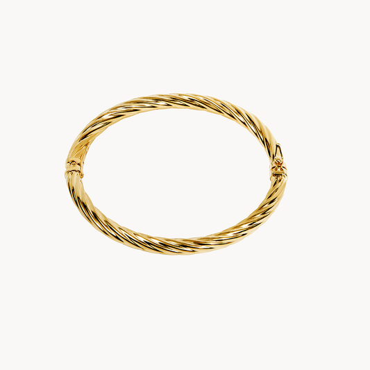 Textured Jane Bracelet: Vintage Elegance Redefined - Jewel Edition