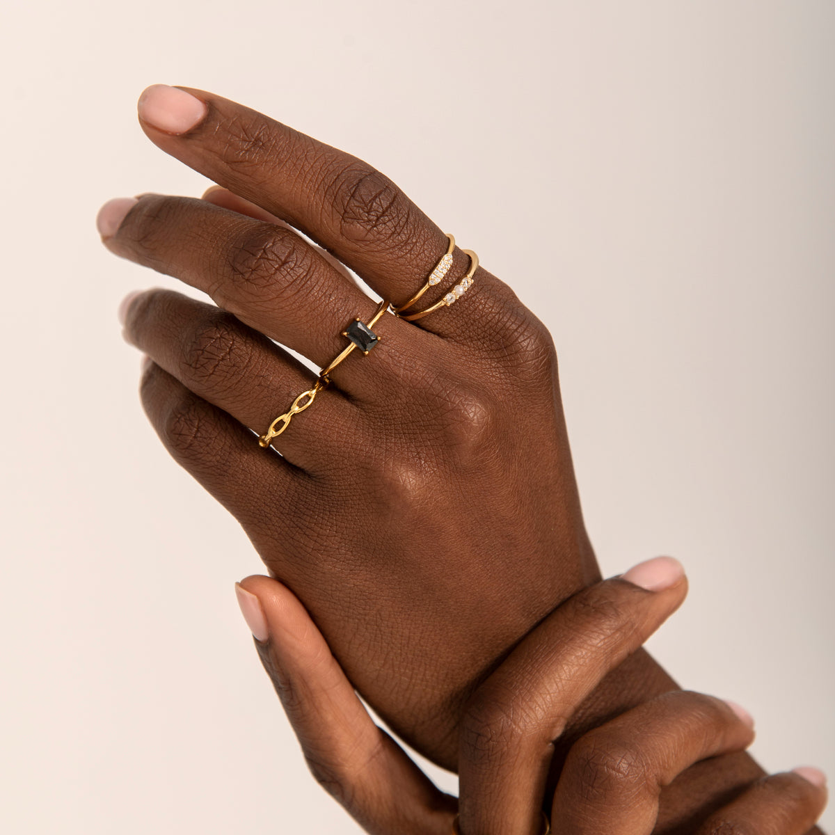 Versatile Chain Ring for Effortless Styling - Jewel Edition