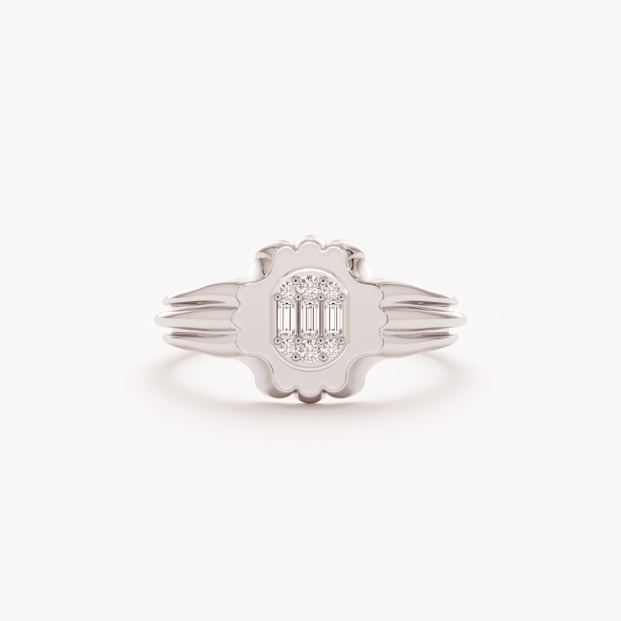 Gleaming Clover Ring