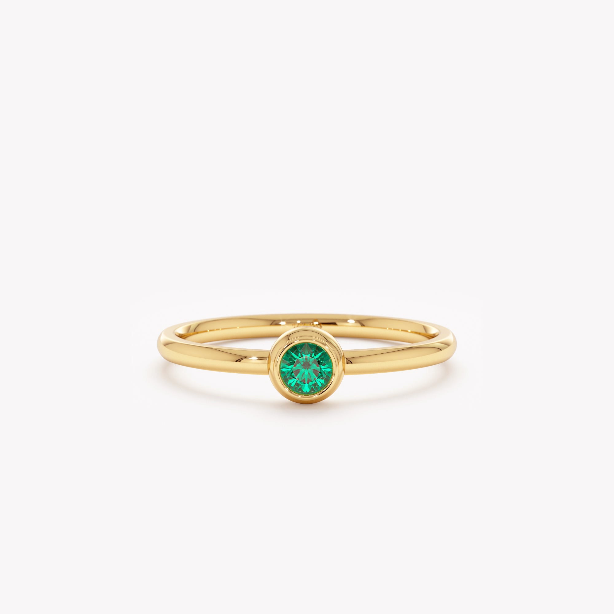 Graceful Emerald Ring