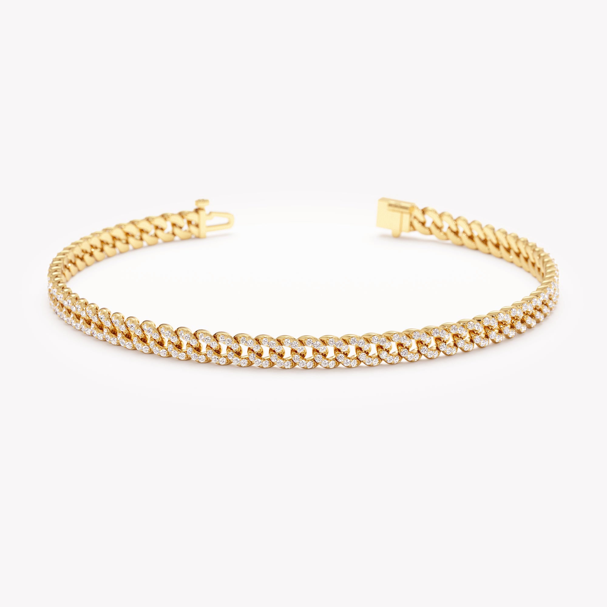Lustrous Cuban Chain Bracelet