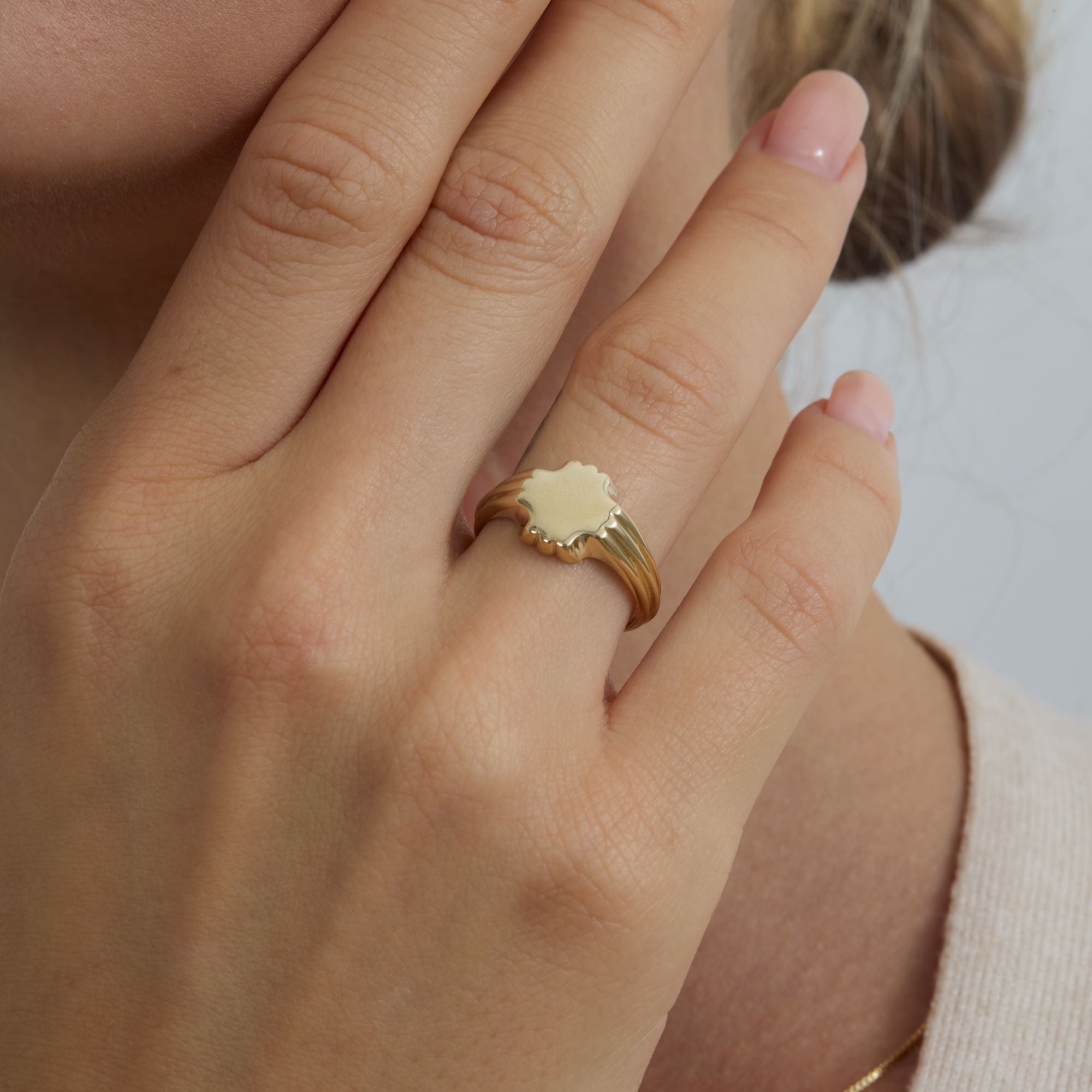 Clover Emblem Ring