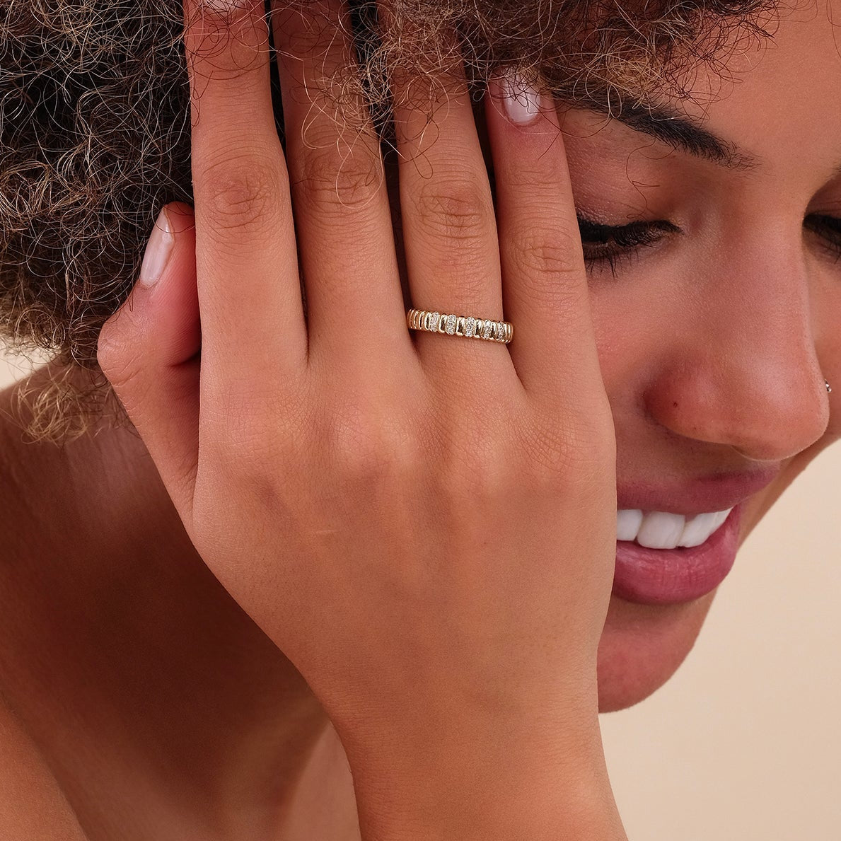 Sparkling Ribbed Statement Band