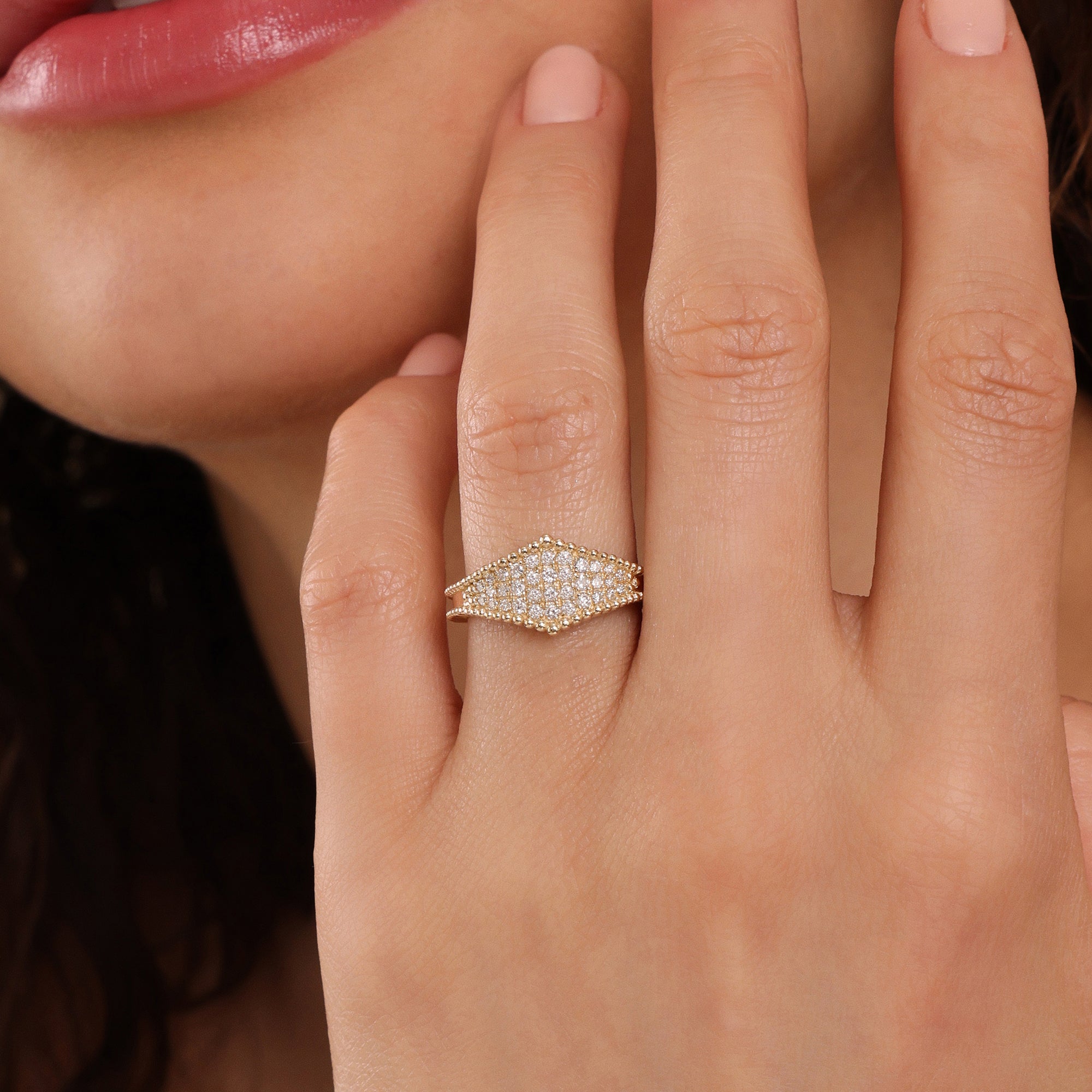 Milgrain Guardian Diamond Band