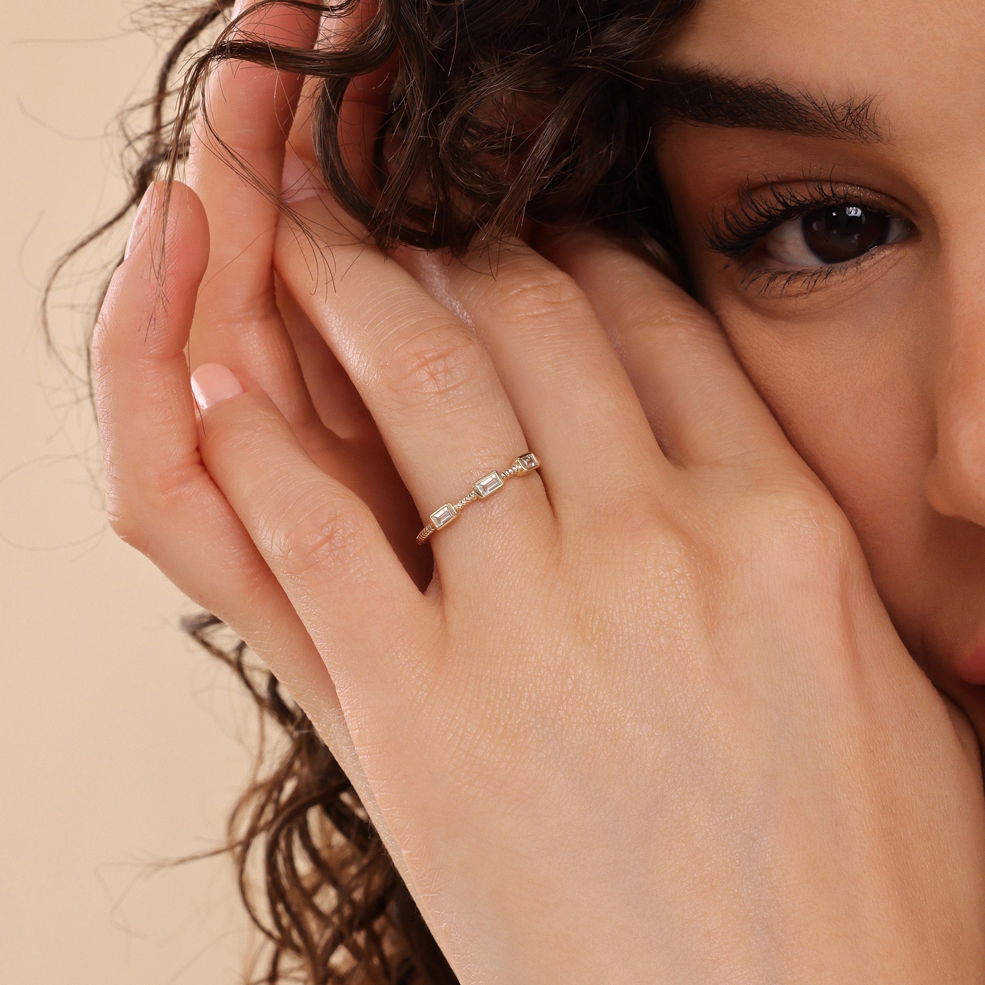 Gleam Baguette Station Ring