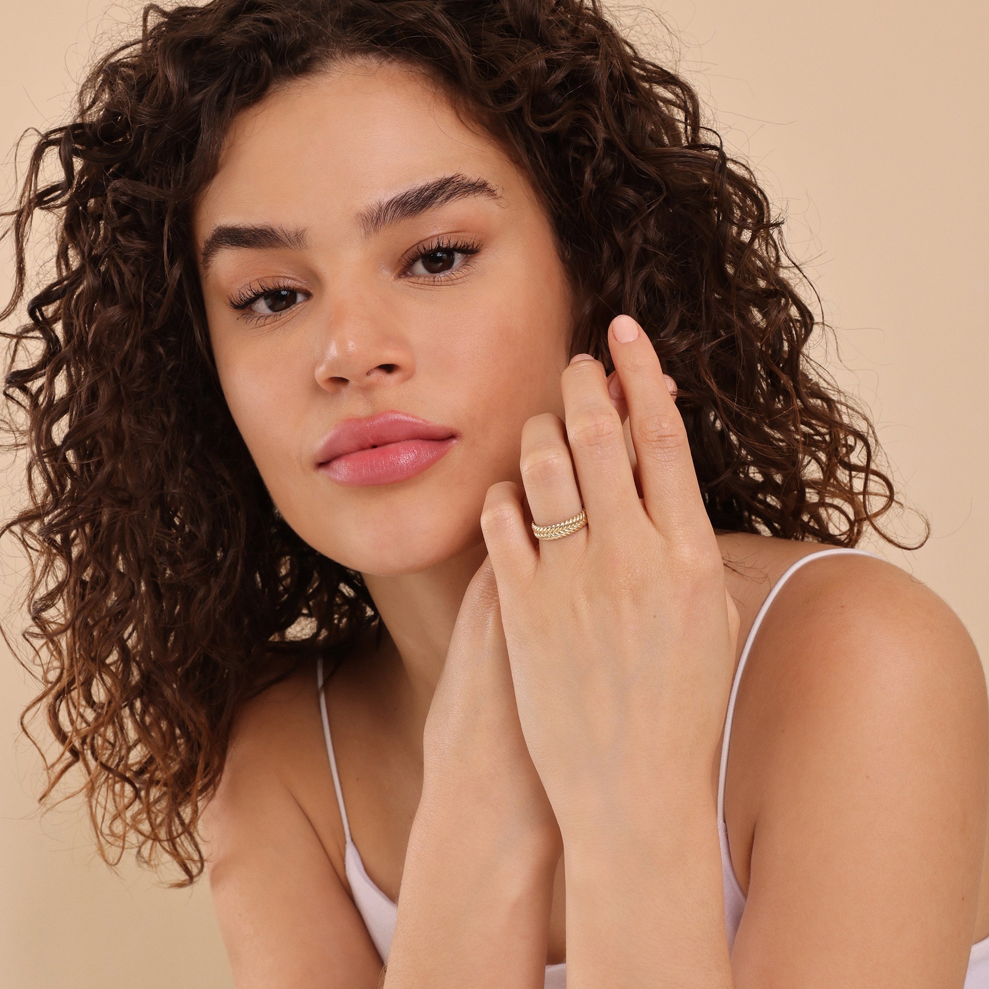 Puffed Chevron Ribbed Ring