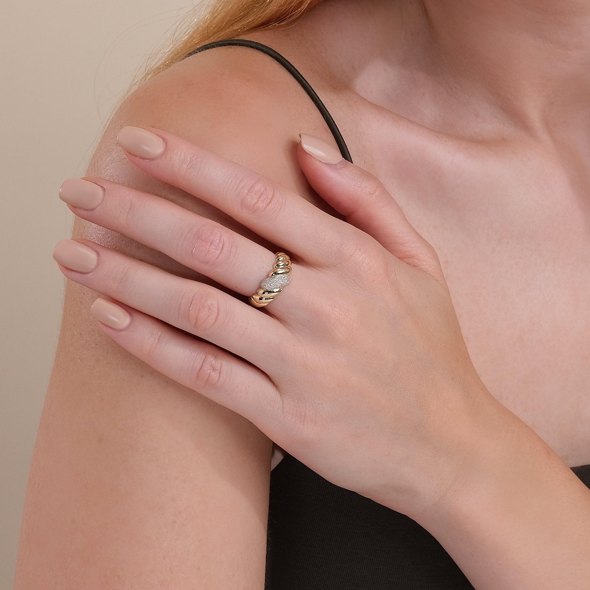 Dazzling Arc Ring