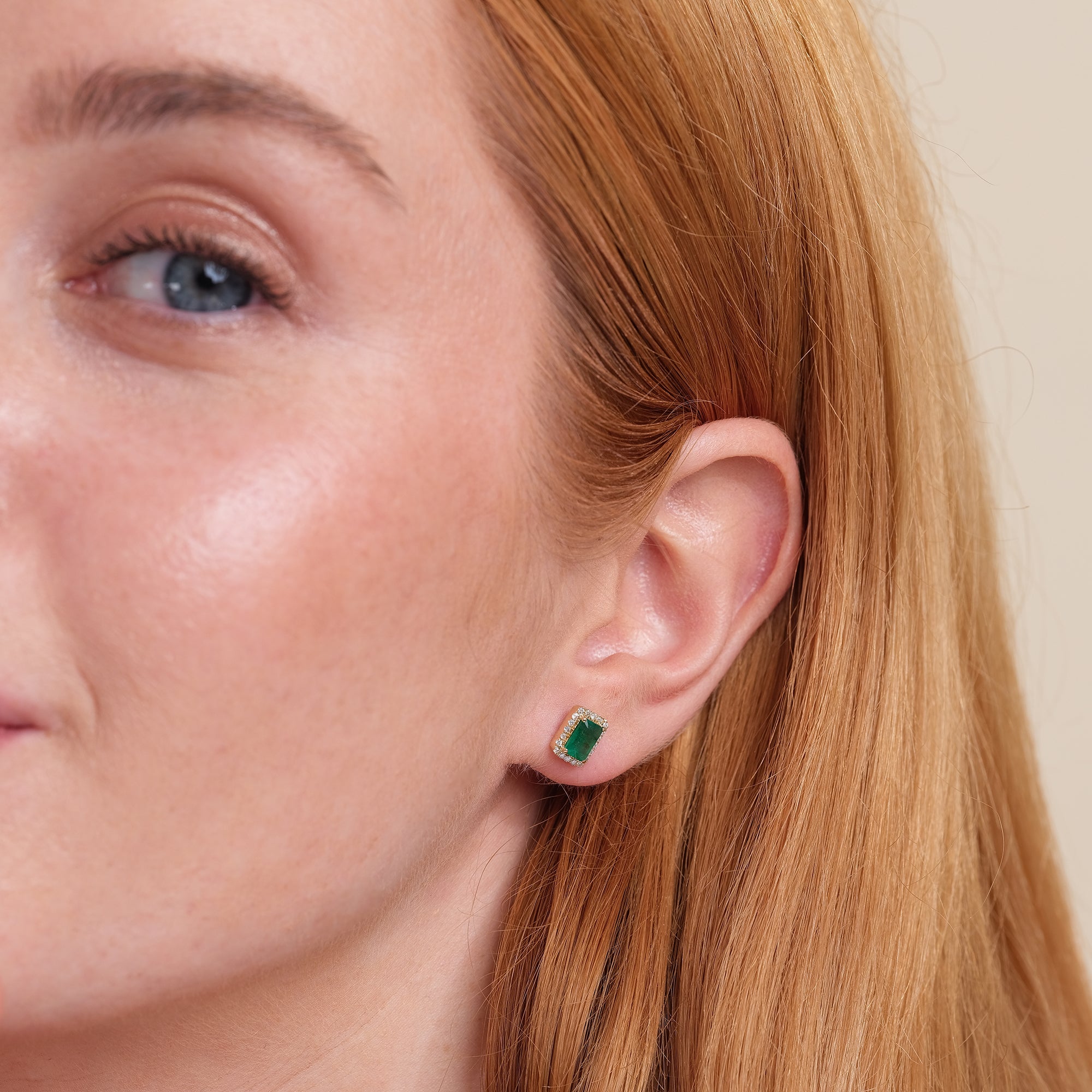 Emerald Gleam Border Earrings