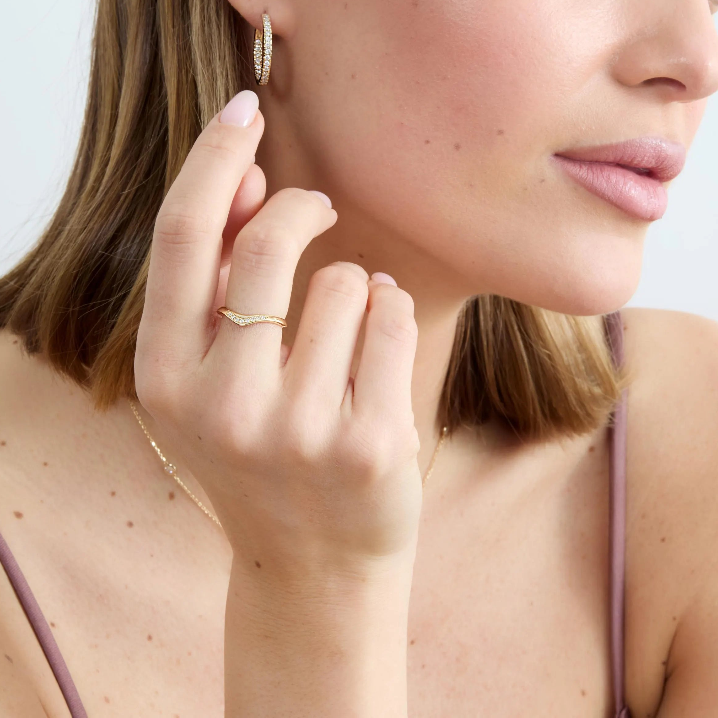 Modern Chevron Round Ring
