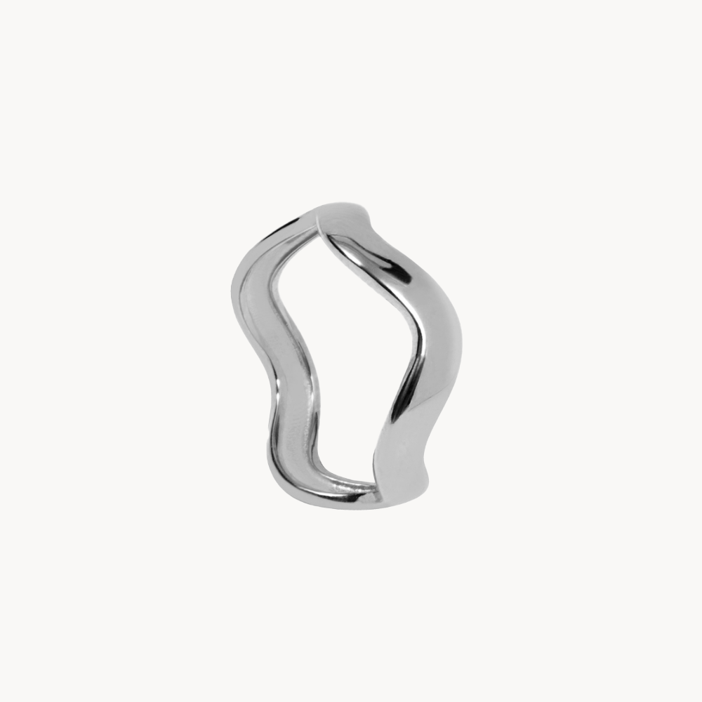 Modern Ring Inspired by the Movement of the Sea - Jewel Edition